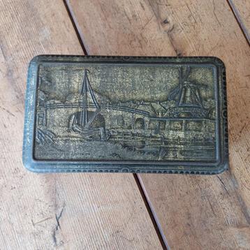 Oud blik Douwe Egberts Echte Friesche Heeren-baai beschikbaar voor biedingen