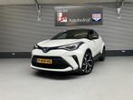 Toyota C-HR 1.8 Hybrid BI-TONE/DODE HOEK/PDC/CAM/TREKHAAK/CA, Stof, Euro 6, 4 cilinders, Wit