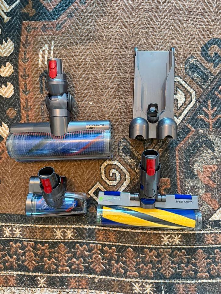 Dyson onderdelen, Witgoed en Apparatuur, Stofzuigers, Zo goed als nieuw, Ophalen of Verzenden