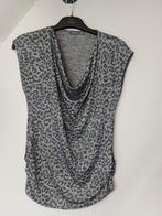 Geisha top met waterval hals maat L zilvergrijs panterprint, Geisha, Maat 42/44 (L), Ophalen of Verzenden, Zo goed als nieuw