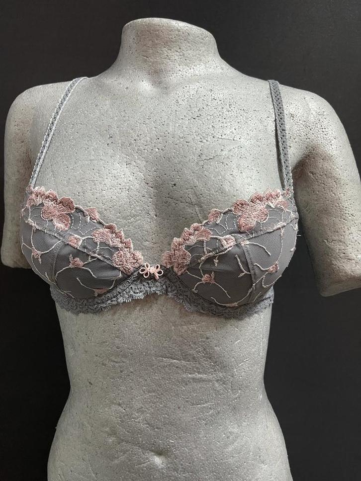 Aubade push up bh 70b model y218, Kleding | Dames, Ondergoed en Lingerie, BH, Grijs, Verzenden