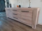 strak massief eiken dressoir, Huis en Inrichting, Ophalen, Met deur(en), Eikenhout, Zo goed als nieuw