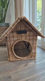 Luxe rotan honden of kattenhuis XXL zgan, Ophalen, Zo goed als nieuw, Riet