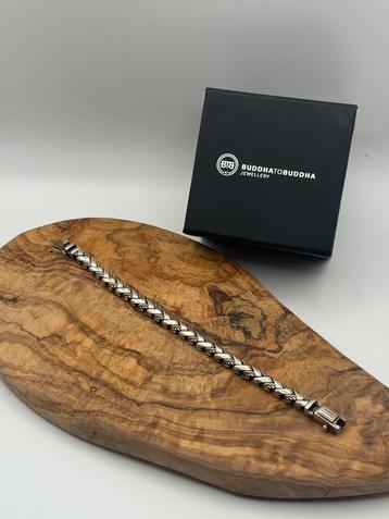 “GEORGE SPECIAL” Buddha to Buddha 22cm, maat: F+ “GEPOLIJST” beschikbaar voor biedingen