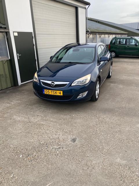 Opel Astra Sports Tourer 1.4 Turbo Edition (bj 2012), Auto's, Opel, Te koop, Astra, ABS, Airbags, Airconditioning, Alarm, Boordcomputer