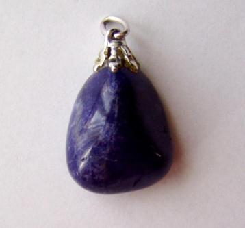 Prachtige Lapis Lazuli hanger beschikbaar voor biedingen