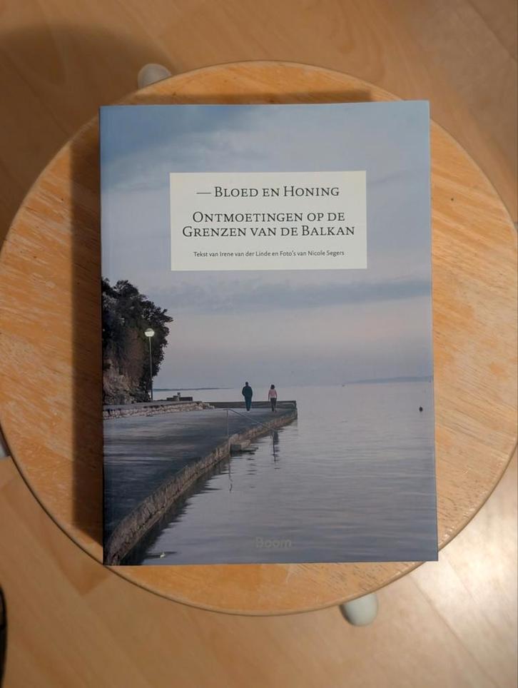 Bloed en Honing: Ontmoetingen op de Grenzen van de Balkan, Boeken, Reisverhalen, Zo goed als nieuw, Europa, Ophalen of Verzenden