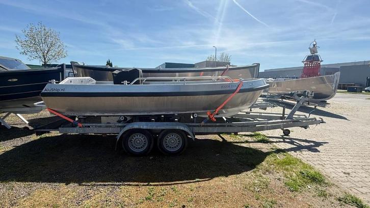 Aluship E-Tyfoon 550 Occasion, Watersport en Boten, Sloepen, Gebruikt, 10 tot 30 pk, 3 tot 6 meter, Buitenboordmotor, Benzine