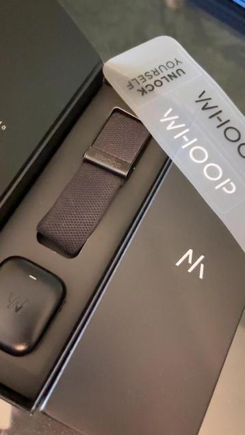 WHOOP 4.0 Health Tracker - Complete Set beschikbaar voor biedingen