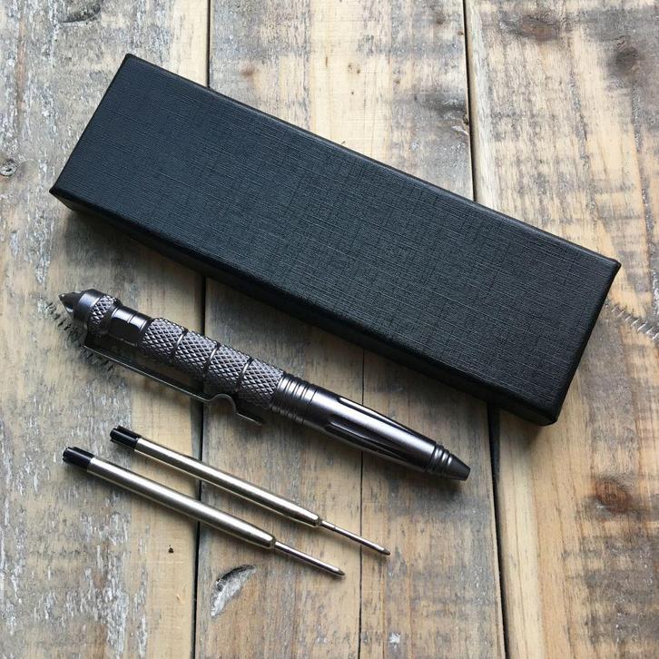 Kubotan pen met glasbreker in titanium, Verzamelen, Militaria | Algemeen, Overige soorten, Overige typen, Nederland, Verzenden