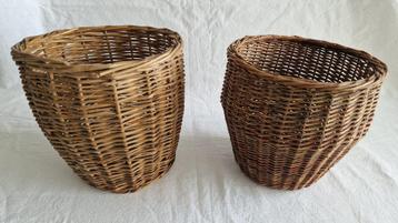 2 rieten manden/stofdoekenmandjes  #165 beschikbaar voor biedingen