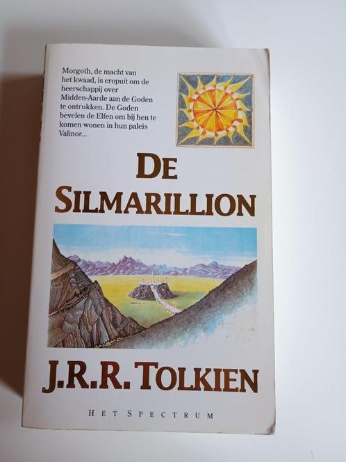 De Silmarillion - J.R.R. Tolkien - Boek, Boeken, Fantasy, Gelezen, Ophalen of Verzenden