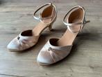 Dansschoenen maat 41.5 - 42, Ophalen of Verzenden, Gedragen, Beige, Dansschoenen