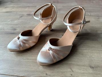 Dansschoenen maat 41.5 - 42 beschikbaar voor biedingen