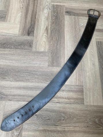  Donker bruinen riem beschikbaar voor biedingen