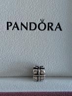 (763) Pandora bedel kadootje zilver, Pandora, Ophalen of Verzenden, Zo goed als nieuw, 1 bedel