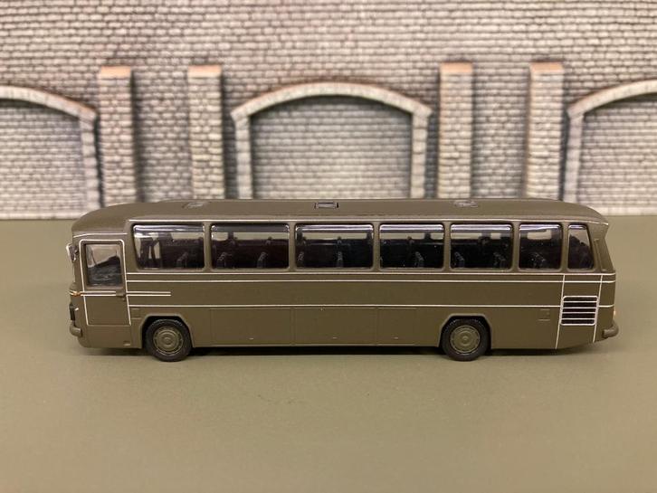 Schuco H0 / 45-264-2500 Military 87 - Mercedes Benz O302, Hobby en Vrije tijd, Modelauto's | 1:87, Zo goed als nieuw, Auto, Schuco
