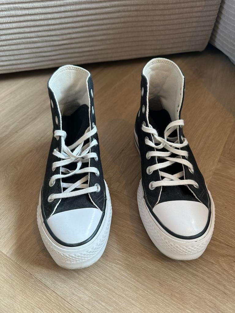 All stars, Ophalen, Zwart, Sneakers of Gympen, Gedragen
