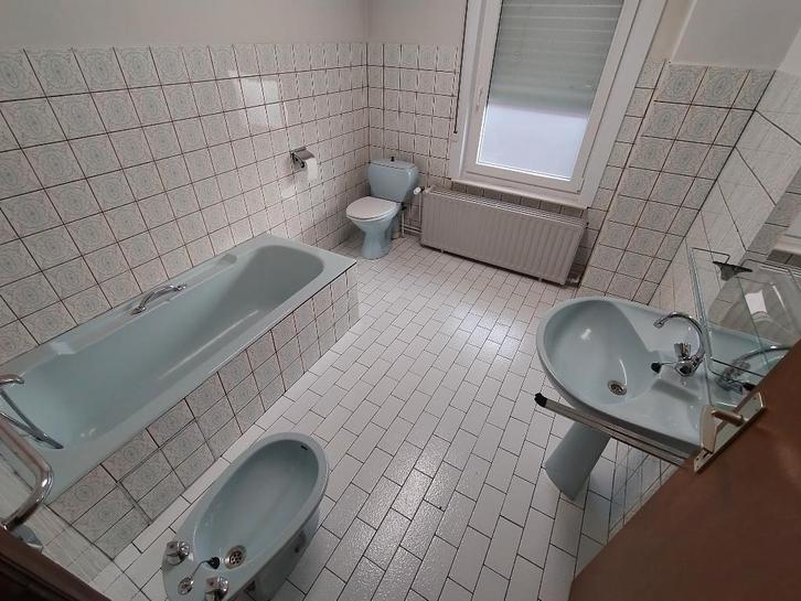 Badkamermeubels + tegels, Huis en Inrichting, Badkamer | Complete badkamers, Gebruikt, Met bad, Ophalen