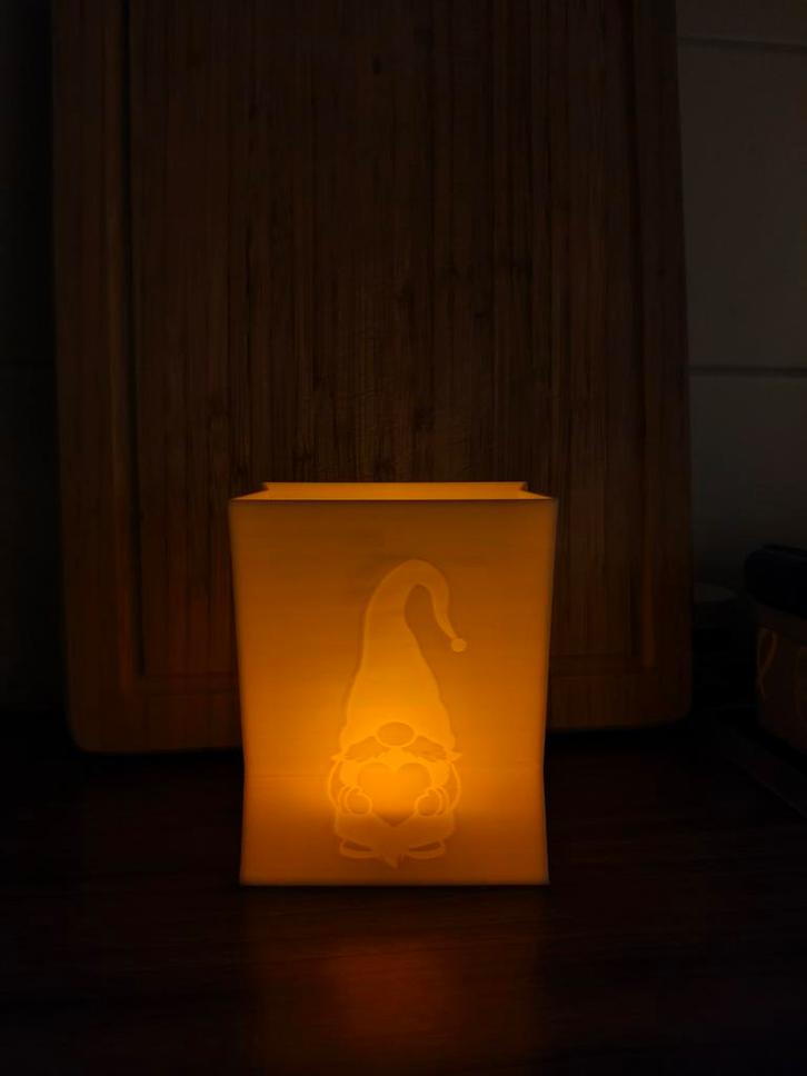 3D Geprinte Gnome Theelichthouder, Huis en Inrichting, Woonaccessoires | Kandelaars en Kaarsen, Nieuw, Kandelaar, Minder dan 25 cm