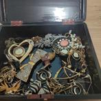 Nr 47. Oude en kapotte sieraden, Ophalen of Verzenden, Zo goed als nieuw, Overige materialen