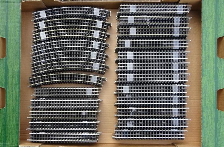 Mega kavel TRIX EXPRESS rails, wissels en schakelaars, Hobby en Vrije tijd, Modeltreinen | H0, Zo goed als nieuw, Rails, Gelijkstroom