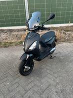 Piaggio one+, Fietsen en Brommers, Snorfietsen en Snorscooters, Piaggio, Elektrisch, Ophalen of Verzenden, Zo goed als nieuw