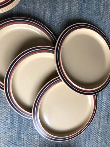 Vintage Mepal Melamine Borden beschikbaar voor biedingen