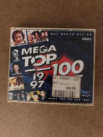 CD Mega Top 100  beschikbaar voor biedingen