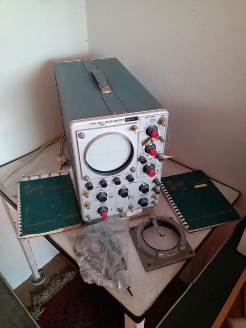 Tektronix 515A Oscilloscoop +probes kleurfilters handleiding, Hobby en Vrije tijd, Elektronica-componenten, Zo goed als nieuw