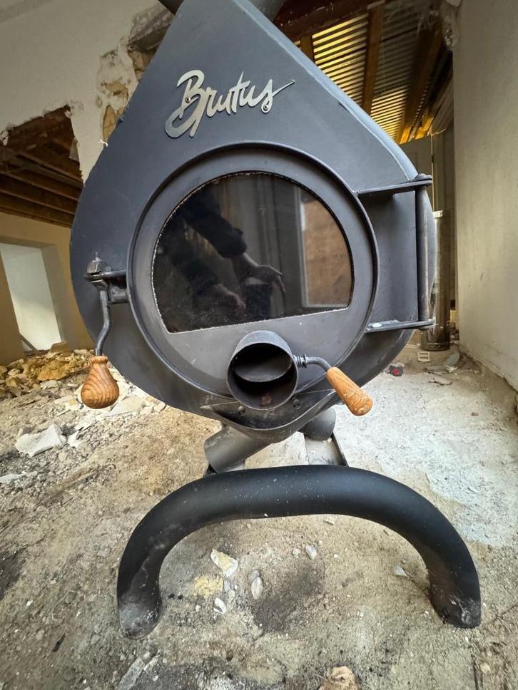 Brutus Houtkachel 25KW, Huis en Inrichting, Kachels, Gebruikt, Vrijstaand, Houtkachel, Hout, Ophalen
