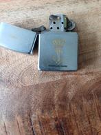 Originele Zippo Marine +/- 30 jaar oud en een nieuwe ., Verzamelen, Gebruikt, Aansteker, Verzenden