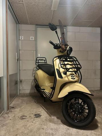 Vespa sprint full option 14681km! beschikbaar voor biedingen