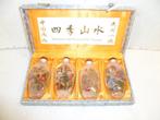 Doos 4 Chinese Flesjes 4 Jaargetijden glas binnenkant beschi, Ophalen of Verzenden