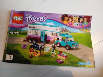 Lego Friends Trailer met auto en paard + bijbehorende spulle