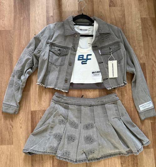 Complete outfit BORN TO CREATE – nieuw met kaartje!, Kleding | Dames, Dames-kledingpakketten, Nieuw, Ophalen of Verzenden