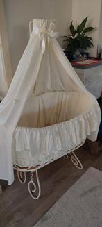 Gietijzeren wieg met bekleding en matrasje, Kinderen en Baby's, Babywiegjes en Ledikanten, Ophalen, Gebruikt, Wieg