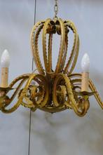 Goudkleurige smeedijzeren kroonluchter met 8 armen, Ophalen, Gebruikt, Romantisch, Onbekend