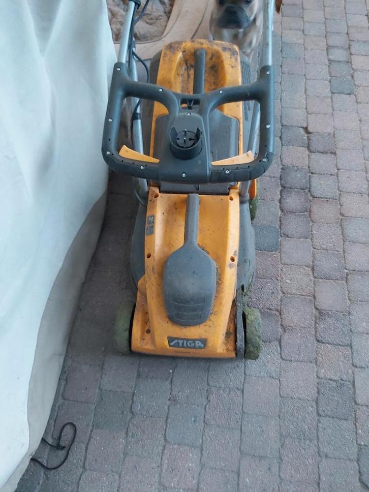 Stiga Elektrische Grasmaaier - Goed Onderhouden, Tuin en Terras, Grasmaaiers, Gebruikt, Elektrische grasmaaier, 40 t/m 49 cm, Cirkelmaaier