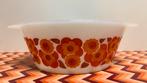 Arcopal France Vintage Lotus Schaal, Gebruikt, Ophalen of Verzenden, Overige stijlen, Glas