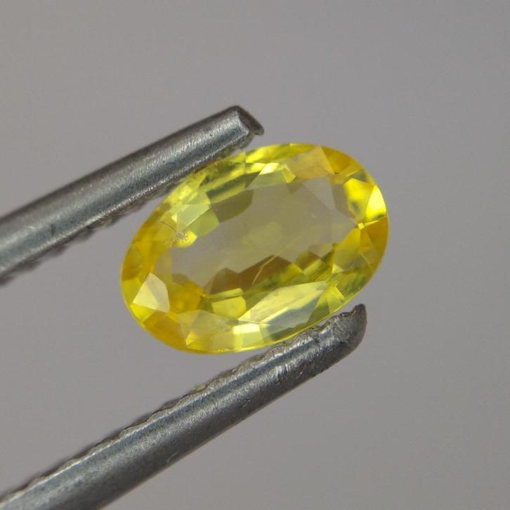Saffier 0.70 karaat - Edelstenen, Sieraden, Tassen en Uiterlijk, Edelstenen, Nieuw, Ophalen of Verzenden
