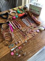 Sieradendoos,veel sieraden,haaraccessoires meisjes, Ophalen of Verzenden, Zo goed als nieuw