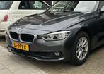 BMW 3-Serie 318i 136pk Aut 2017 Grijs, Auto's, BMW, Automaat, 4000 kg, 74 €/maand, Euro 6