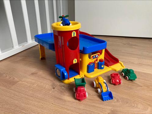 Viking autogarage incl auto’s, heli en lift. ZGAN!, Kinderen en Baby's, Speelgoed | Speelgoedvoertuigen, Zo goed als nieuw, Ophalen