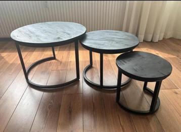 Industriële Bijzettafels - Set van 3 beschikbaar voor biedingen