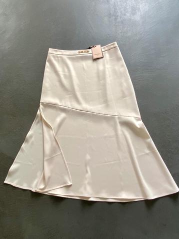 J410 Nieuw: Twinset maat 42=L lange rok beige beschikbaar voor biedingen