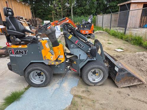 Giant D254SW, Zakelijke goederen, Machines en Bouw | Kranen en Graafmachines, Wiellader of Shovel, Ophalen