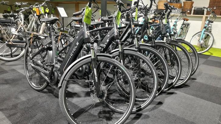 Partij overjarige fietsen nieuw 6 stuks, Fietsen en Brommers, Fietsaccessoires | Overige Fietsaccessoires, Nieuw, Ophalen