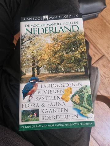 M. Kingma - De mooiste wandelingen in Nederland beschikbaar voor biedingen