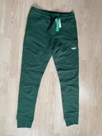 Vingino broek groen regular maat 164 joggingbroek sweatbroek, Jongen, Ophalen of Verzenden, Broek, Zo goed als nieuw